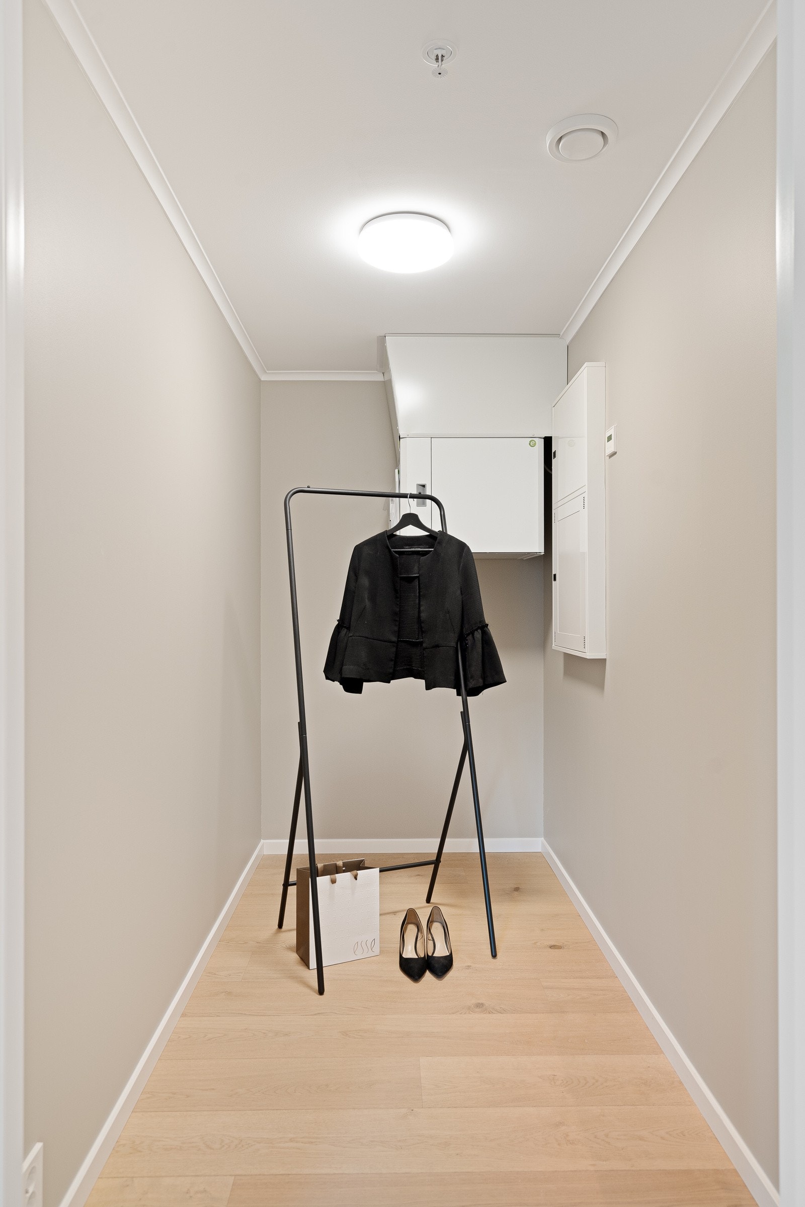 Innvendig bod Galleribilde