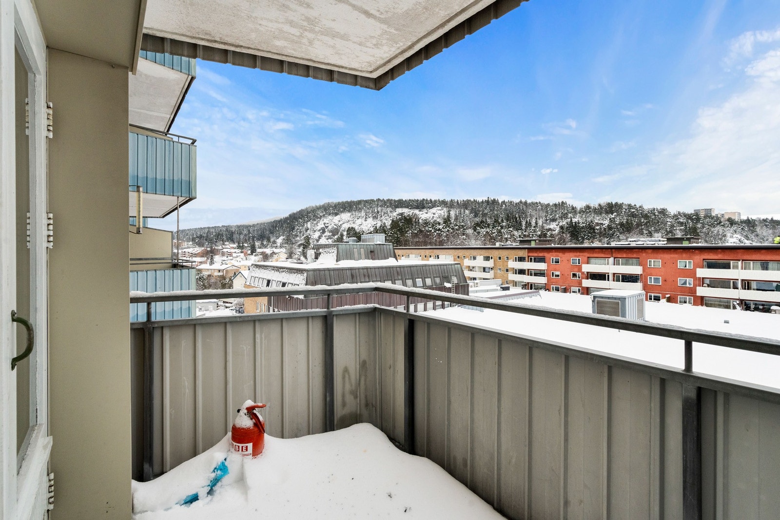 Boligen ligger i byggets 5 etasje. Galleribilde
