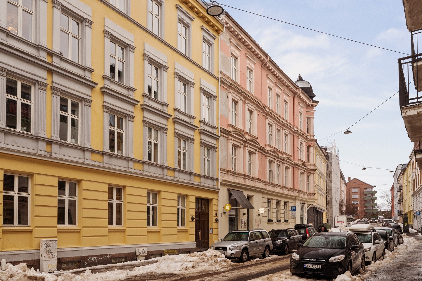 Fasade - Ole Vigs gate 9 - en rolig gate rett ved Vibes gate og Industrigata Galleribilde