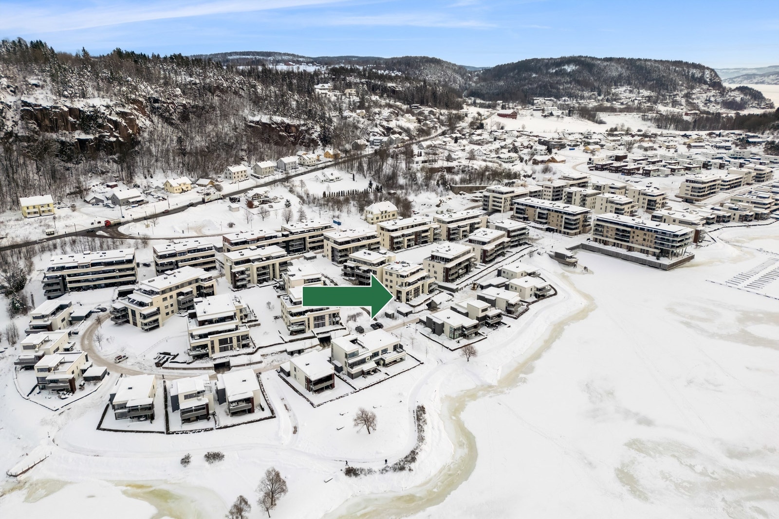 Leiligheten har en flott beliggenhet like ved fjorden på Engersand Havn Galleribilde