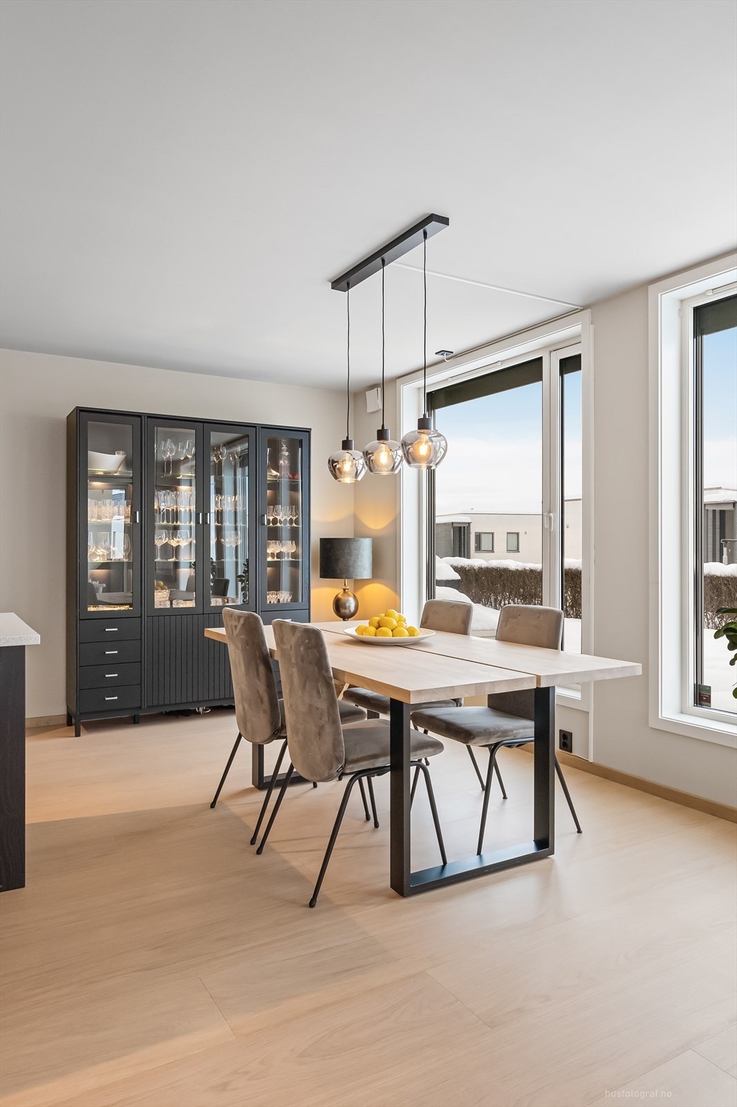 Stue med opplegg for evt. montering av gasspeis Galleribilde