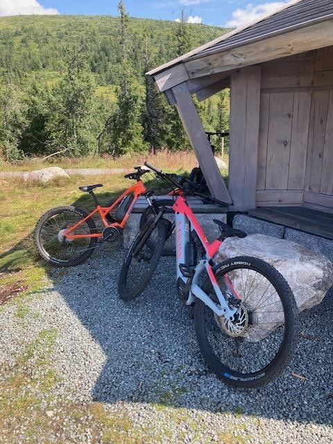 Det er mange flotte sykkelmuligheter på Norefjell Galleribilde