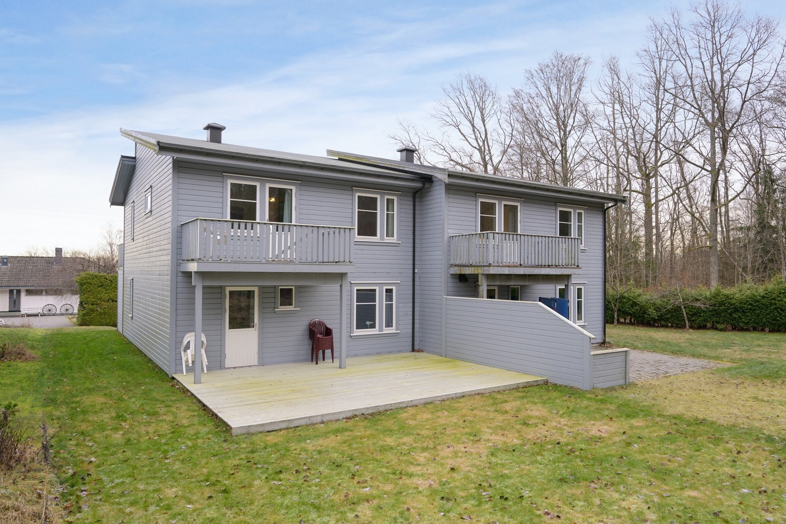 Boligen ligger på Borre i et veletablert boligstrøk med flotte turstier som nærmeste nabo Galleribilde