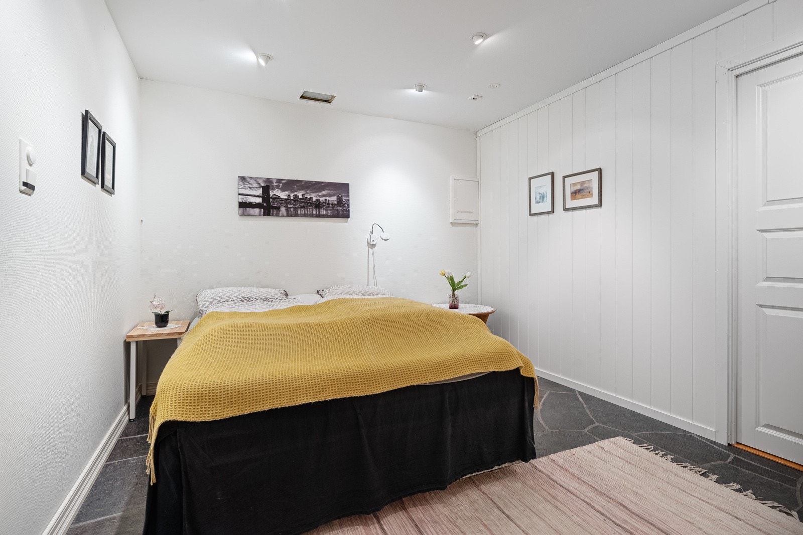 Soverom i kjelleretasjen - betegnet møterom på tegningene Galleribilde