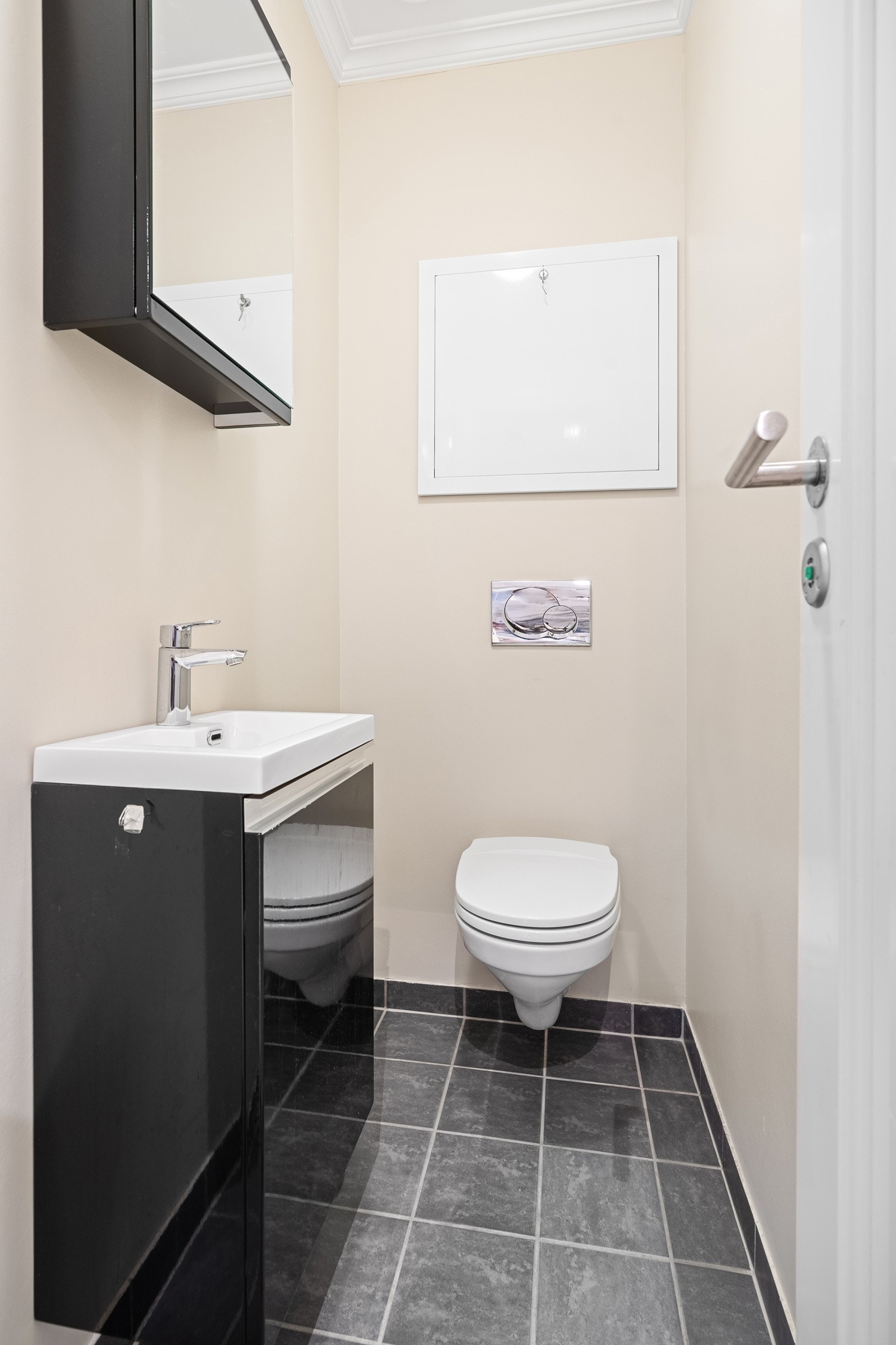 Gjestetoalett i 1.etg. Galleribilde