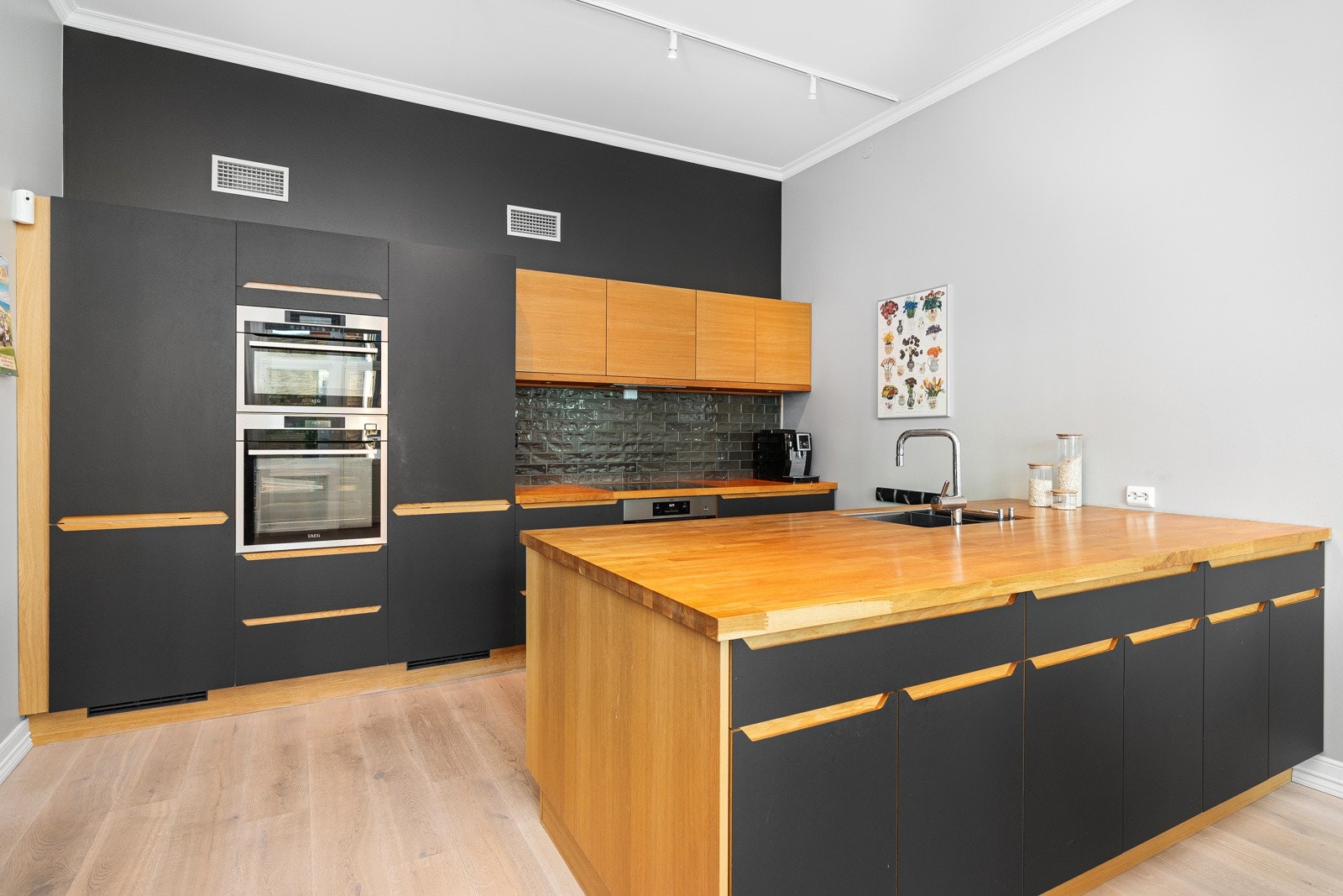 Kjøkken med innredning fra Straikjøkken fra 2018 Galleribilde