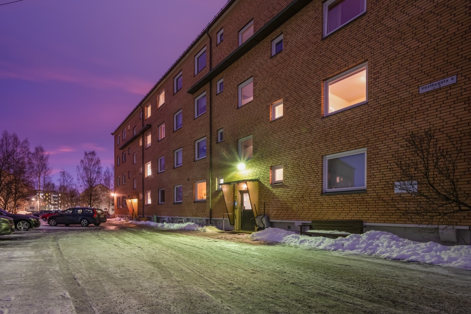 Her bor man i nærhet til alt av bymessige fasiliteter og servicetilbud. Galleribilde