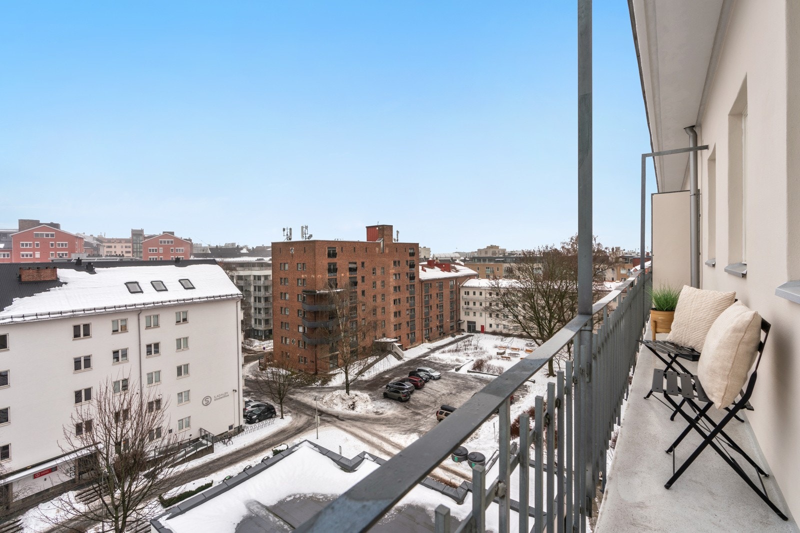 Ingen sjenerende innsyn og fine lysforhold. Galleribilde