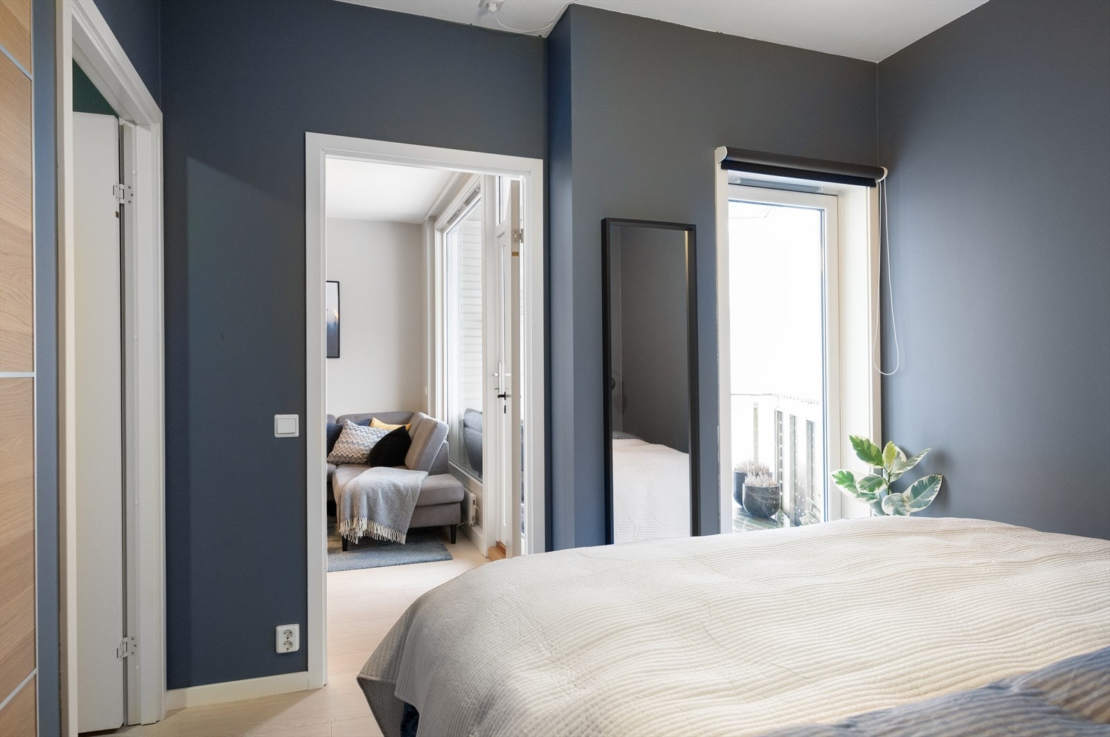 Hovedsoverommet har også direkte utgang til balkongen. Galleribilde