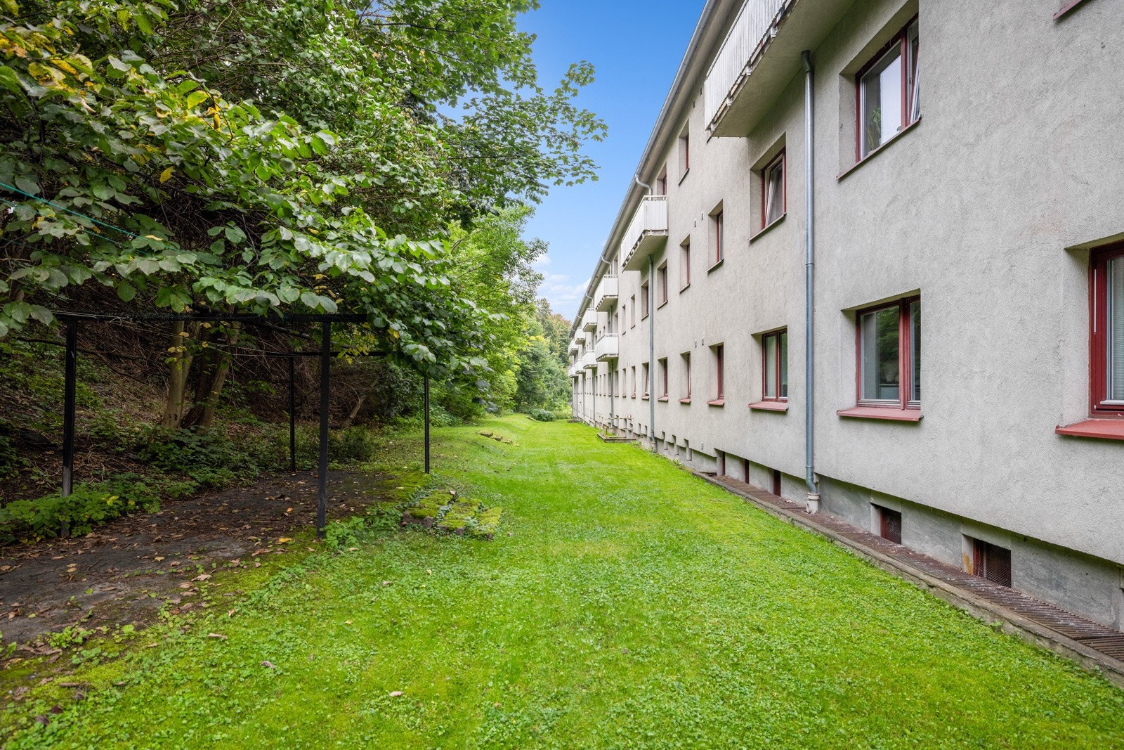 Område rundt blokken. Galleribilde