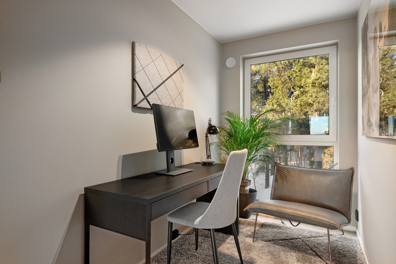 Kan benyttes som soverom/kontor/ ekstra stue m.m Galleribilde