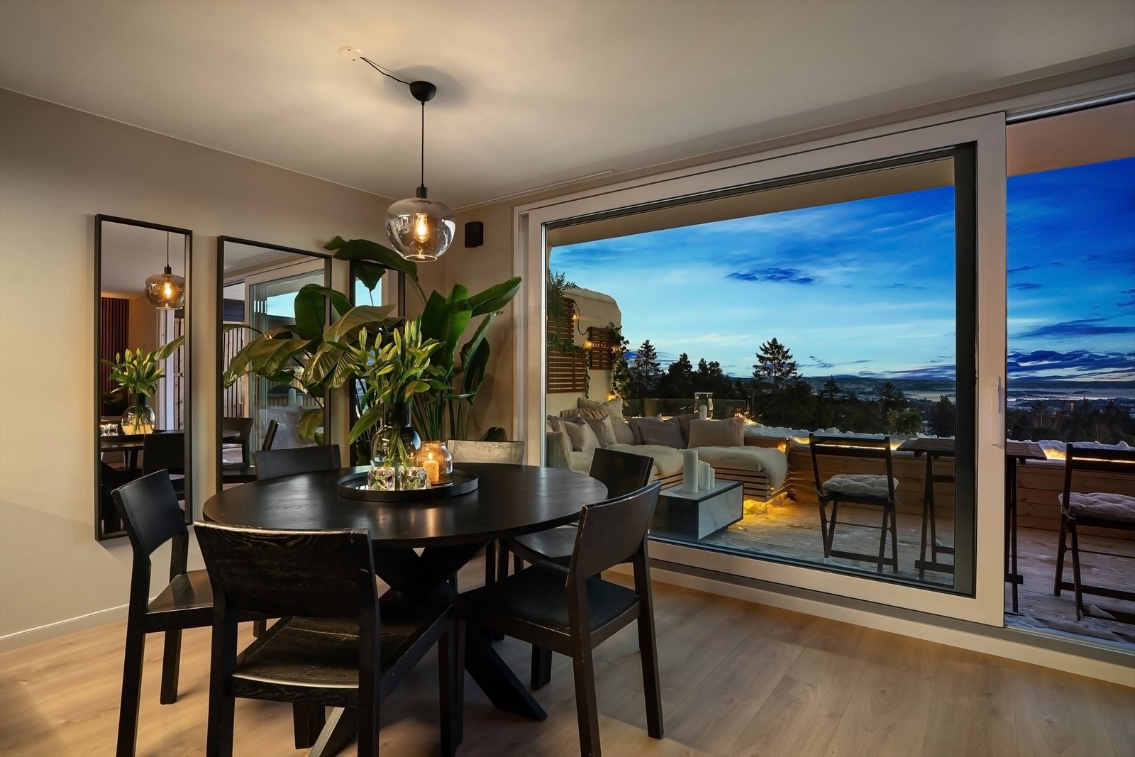 Perfekt sted for middag i solnedgangen - Velkommen på visning, denne må du oppleve! Galleribilde