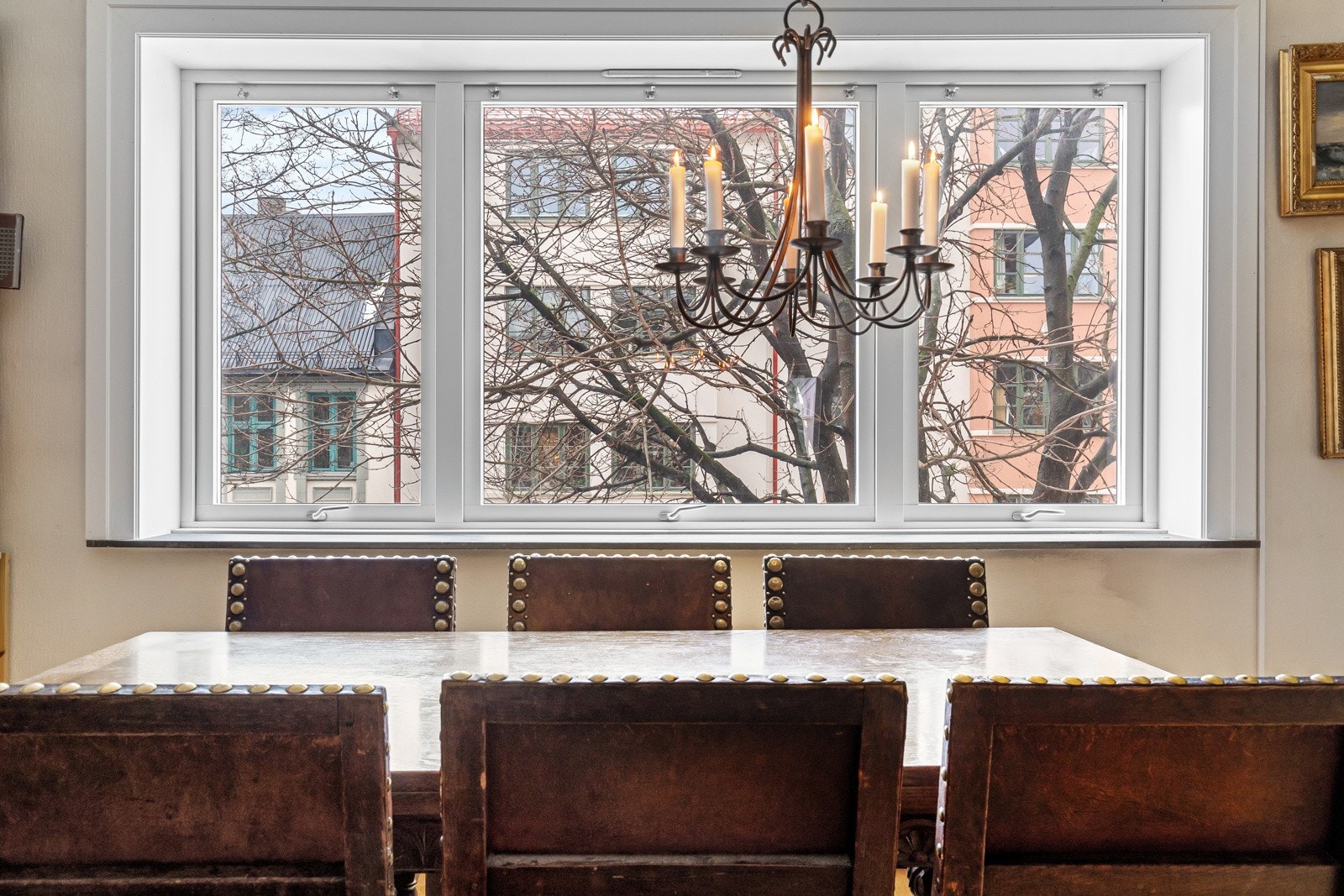 Leiligheten har nyere vinduer fra 2017. Galleribilde