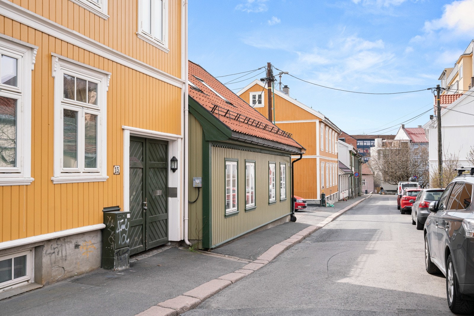 Langgata er en hyggelig gate som strekker seg fra Dælenenggata til Rodes Plass. Gaten består i hovedsak av flotte gamle trehus. Galleribilde