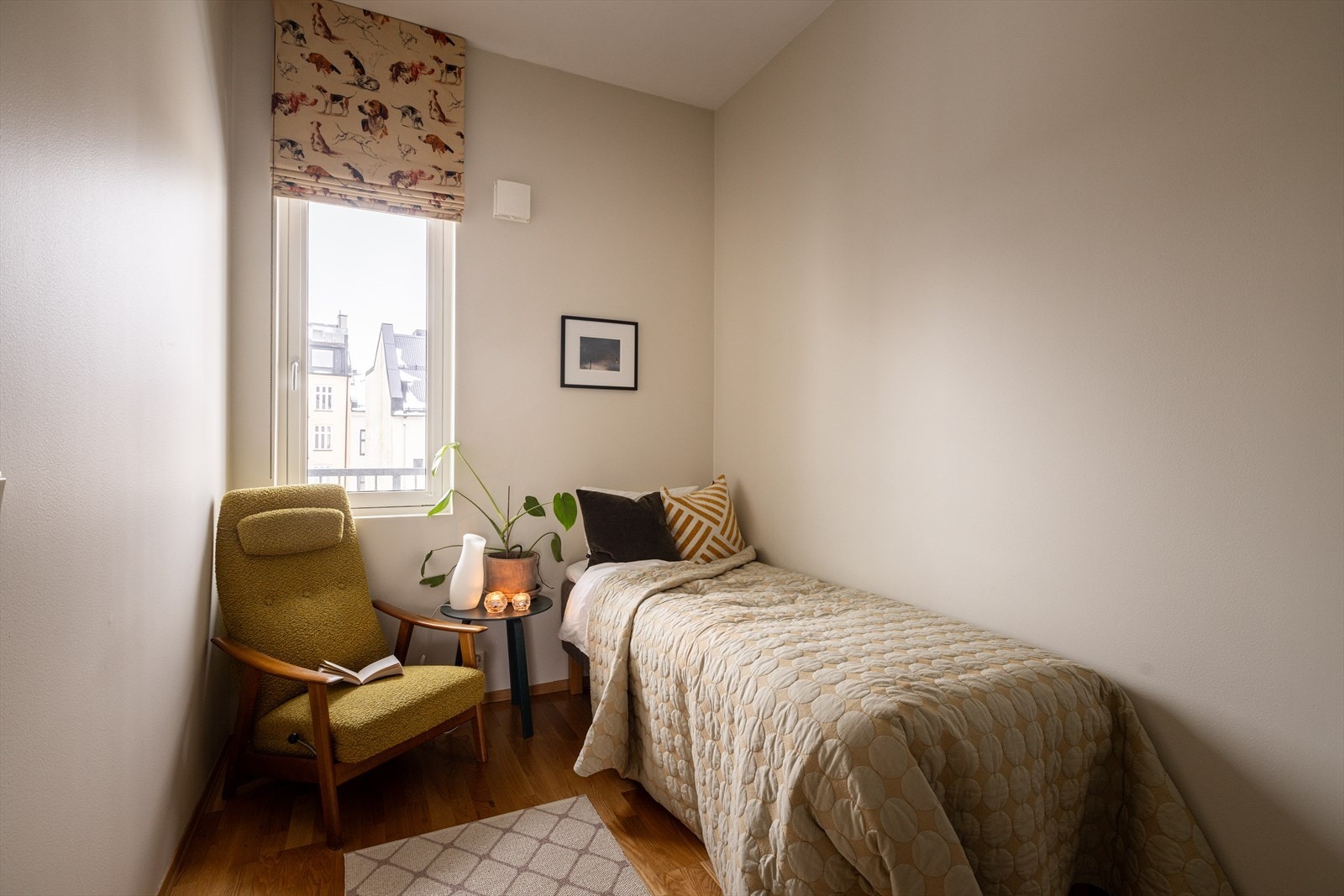 Soverom nr. 3 er i dag innredet som et soverom, men kan fint brukes som et gjesterom eller kontor. Galleribilde