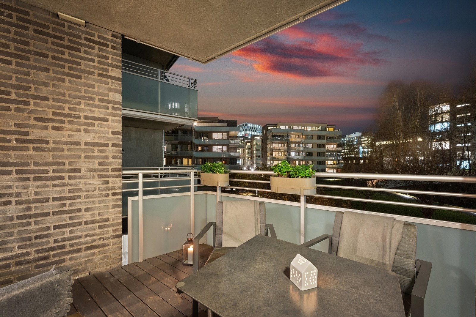 Ta kontakt med megler dersom oppsatte visninger ikke passer. Galleribilde