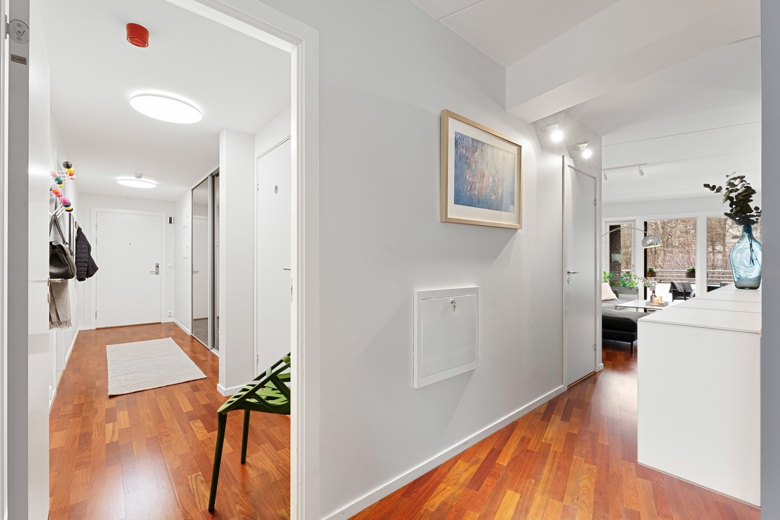 Det er balansert ventilasjon i bygget. Galleribilde