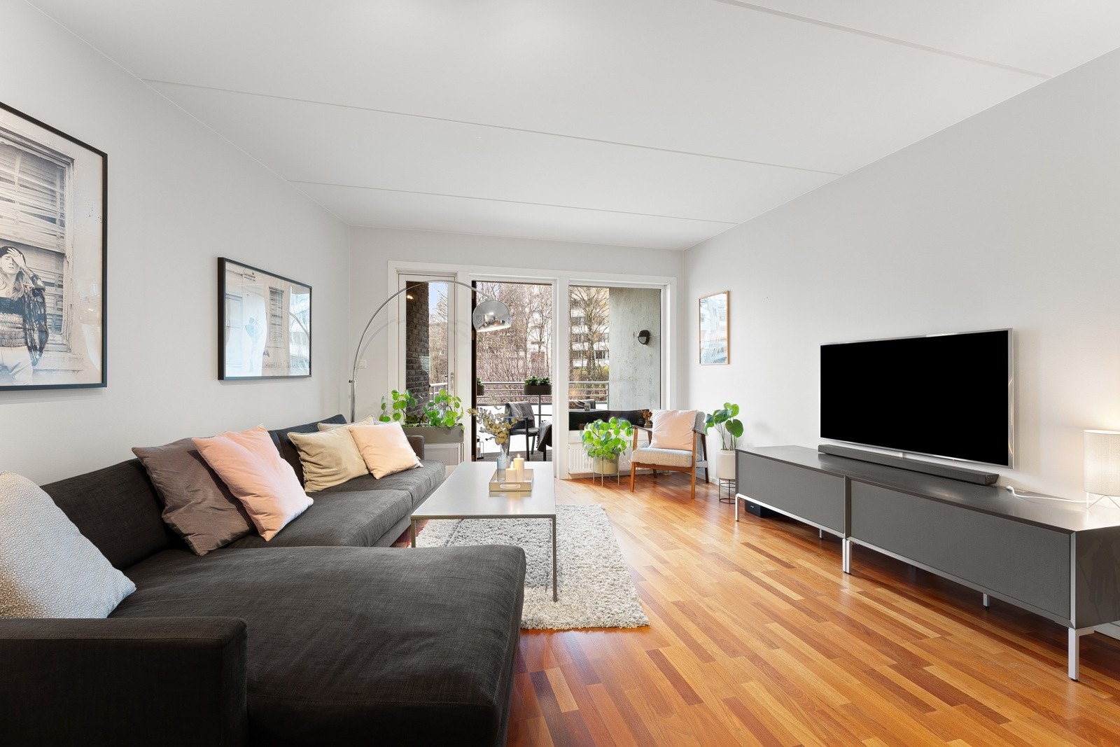 Velkommen til Nedre Skøyen vei 10B. Galleribilde