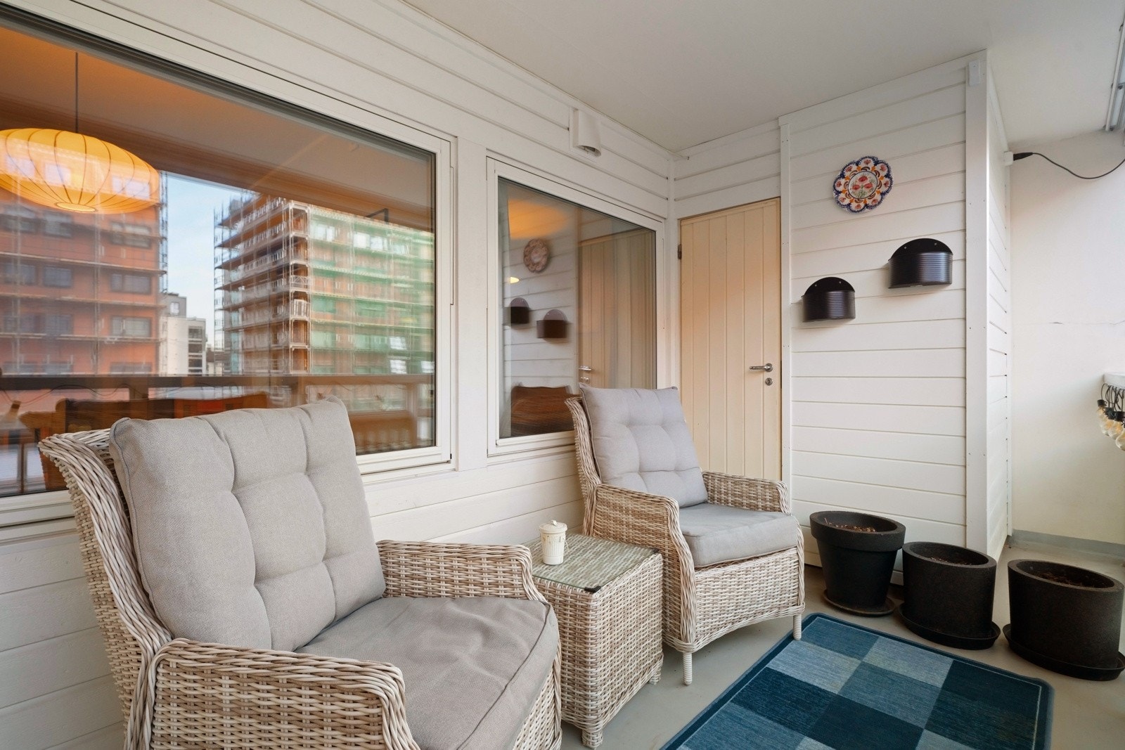 Plass til utemøblement og beplatning. Galleribilde