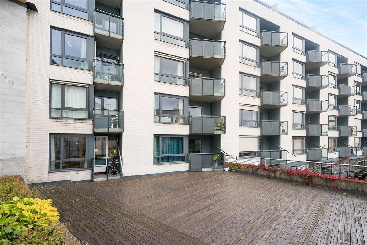 Felles terrasse. Galleribilde