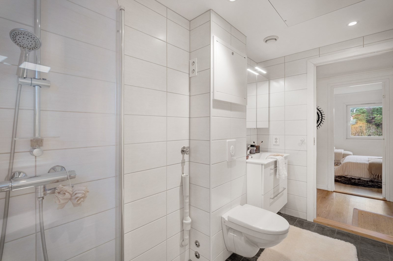 - Badet ble renovert i regi av borettslaget i 2019 og innehar derfor svært gode kvaliteter - Galleribilde