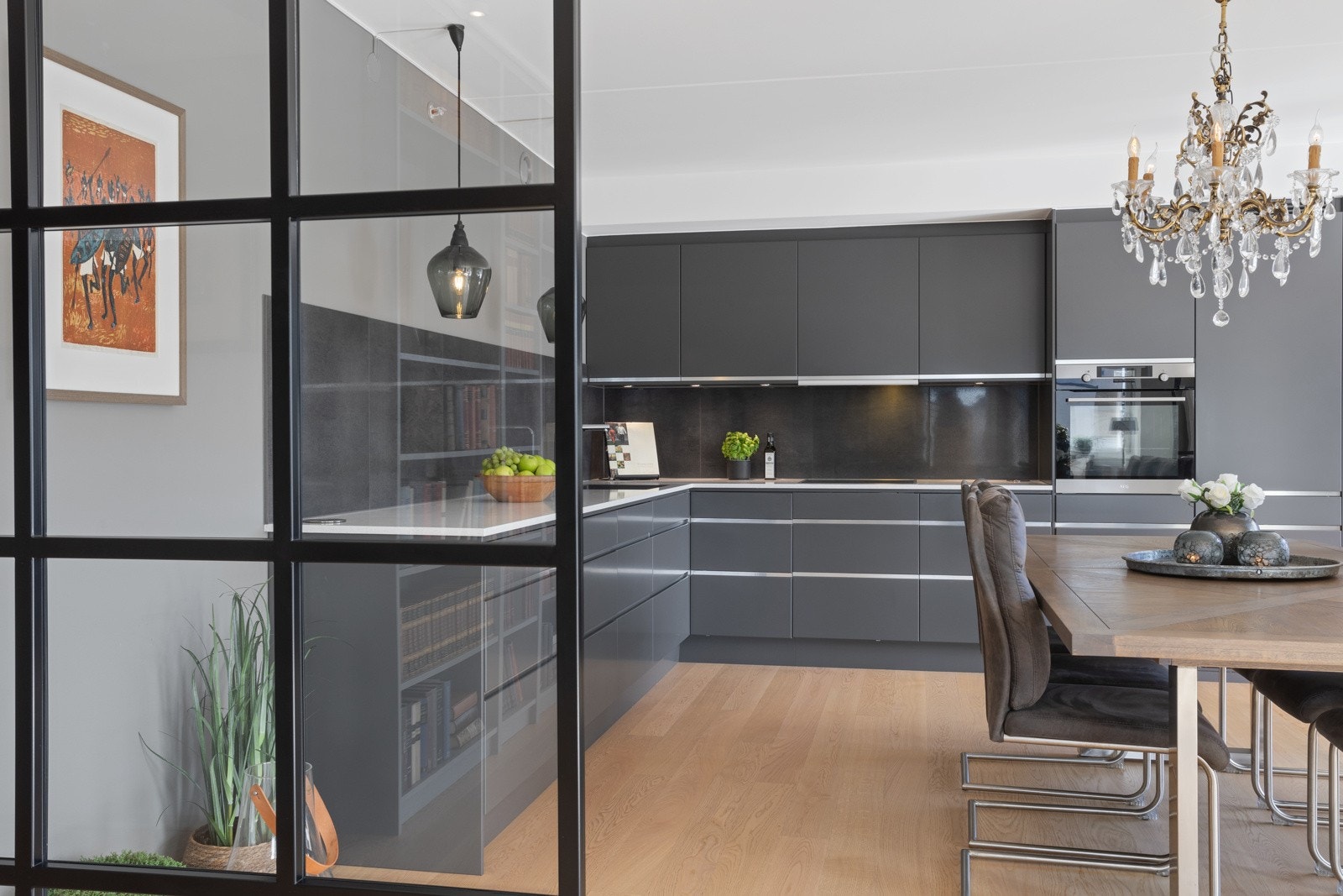 Detaljbilde av smijernsveggen Galleribilde