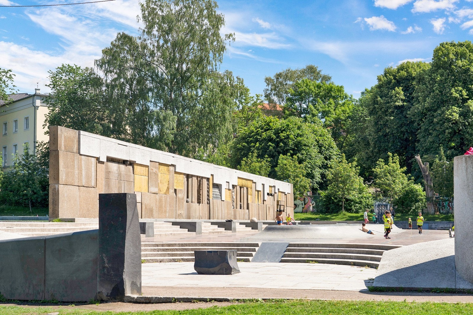 Parken er Oslos største kunstnerinvestering siden Vigelandsparken, og er en av de mest omfattende offentlige kunstsatsingene i nyere norsk historie Galleribilde