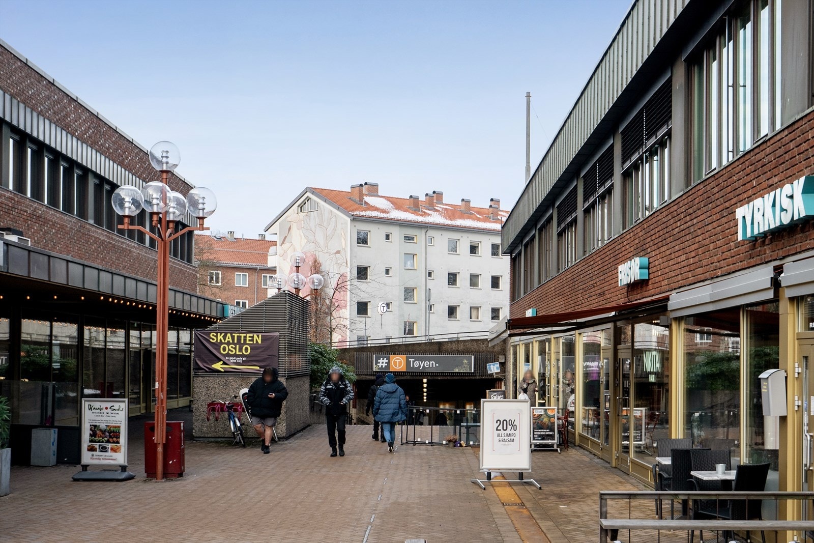Alle t-banes linjer stopper på Tøyen Galleribilde