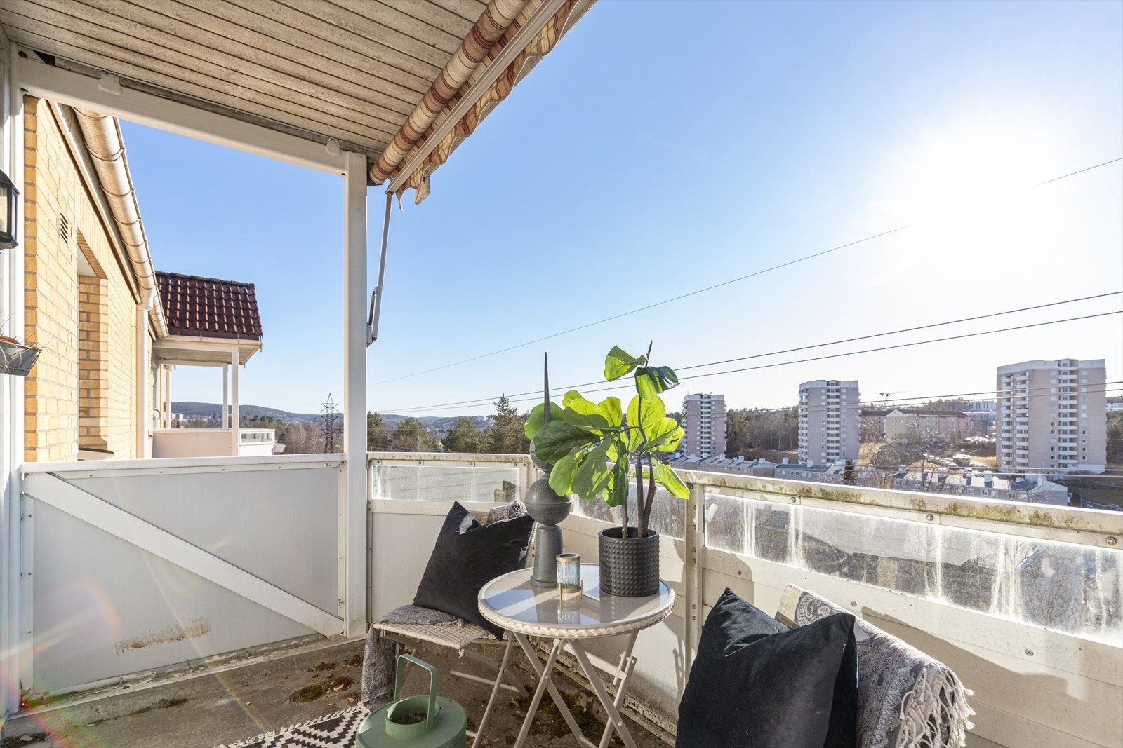 Sol fra morgen til kveld på sommeren. Galleribilde