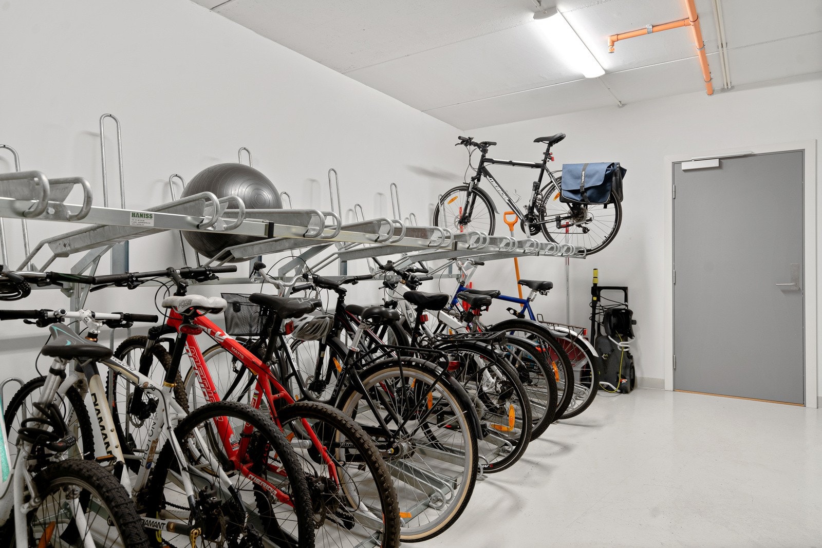 Sykkelparkering Galleribilde