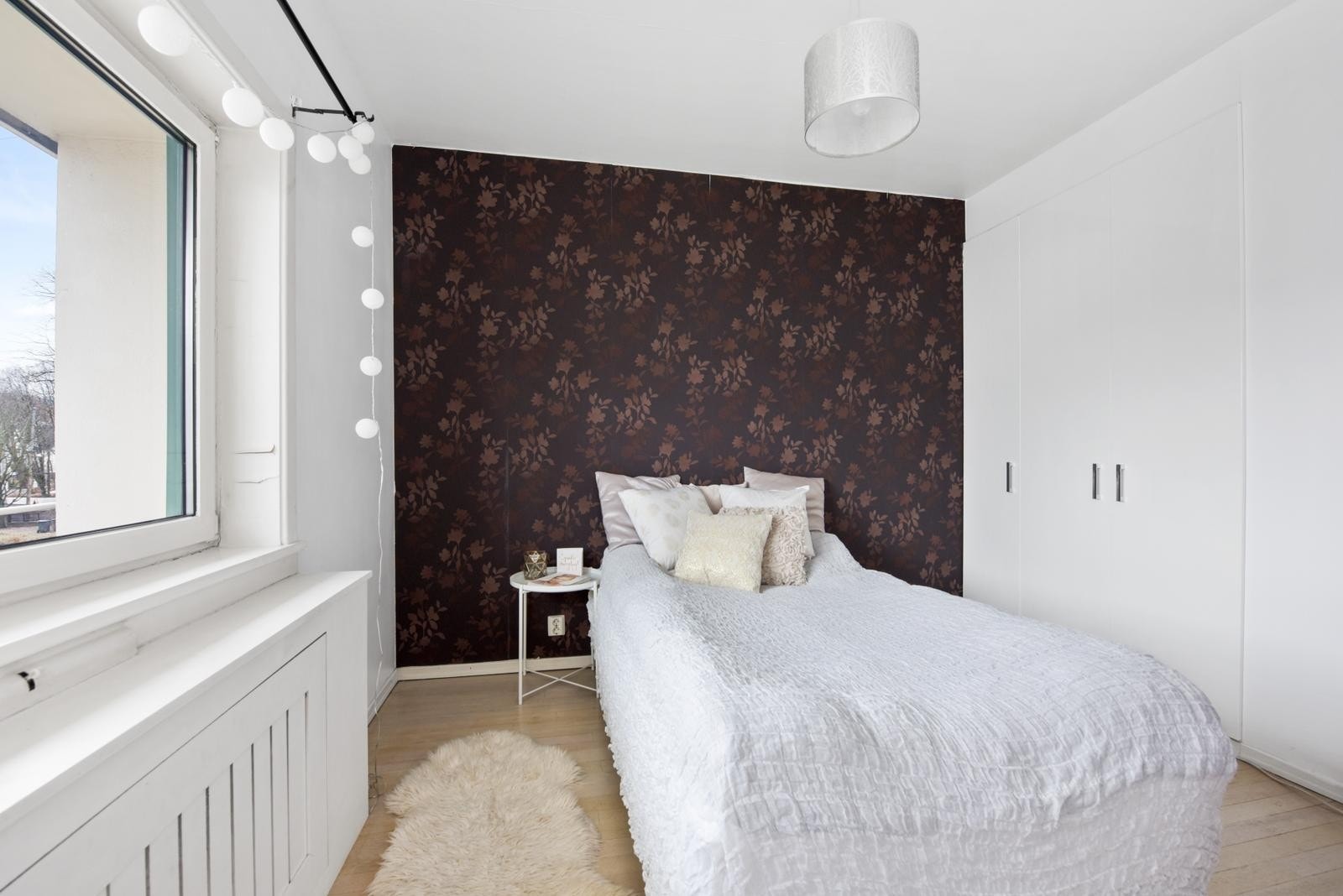 Leiligheten har totalt 3 soverom av god størrelse. Galleribilde