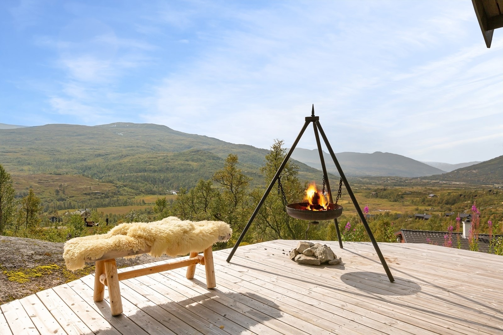 Fritidsbolig fra 2015 med fire soverom, god standard og en uslåelig utsikt! Galleribilde