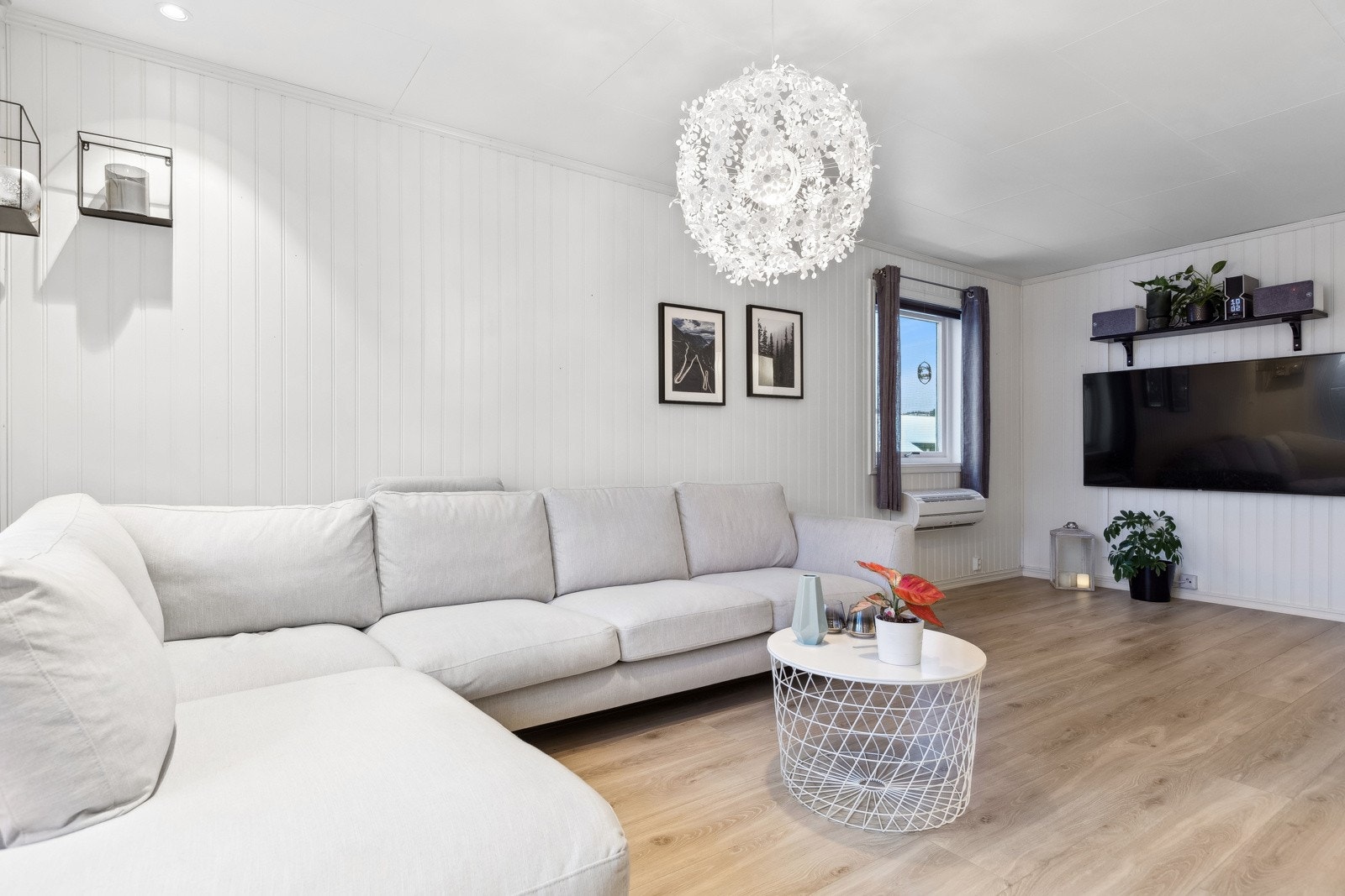 Stue/kjøkken er på 31,5 kvm. Galleribilde