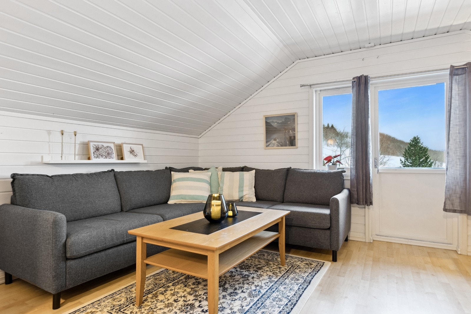 Loftsstue på ca 23 kvm. Galleribilde