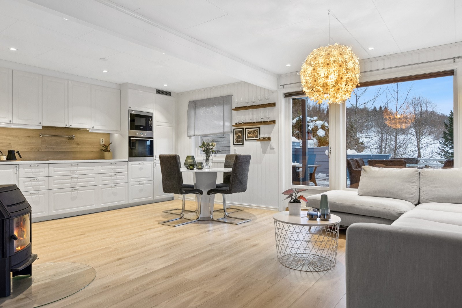 Boligen bærer et preg av en tidsløs men også smakfull stil. Galleribilde