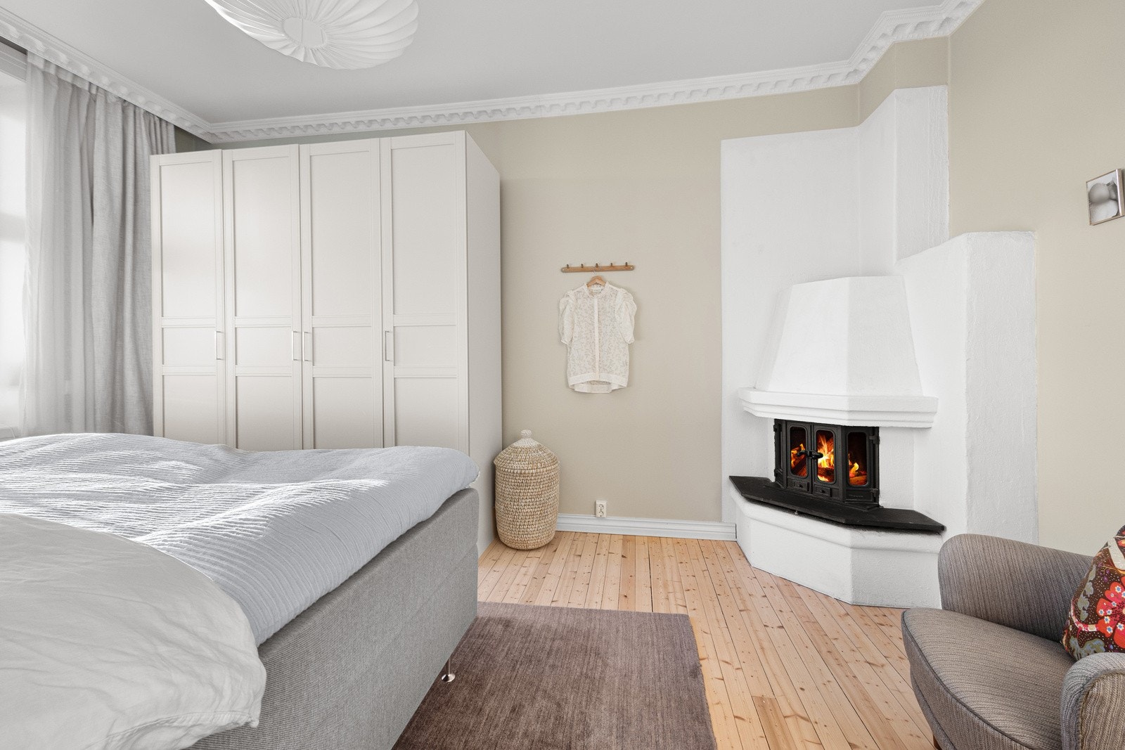 Dette soverommet har alle elementer for trivsel, samt en god størrelse som gir fleksibilitet. Galleribilde