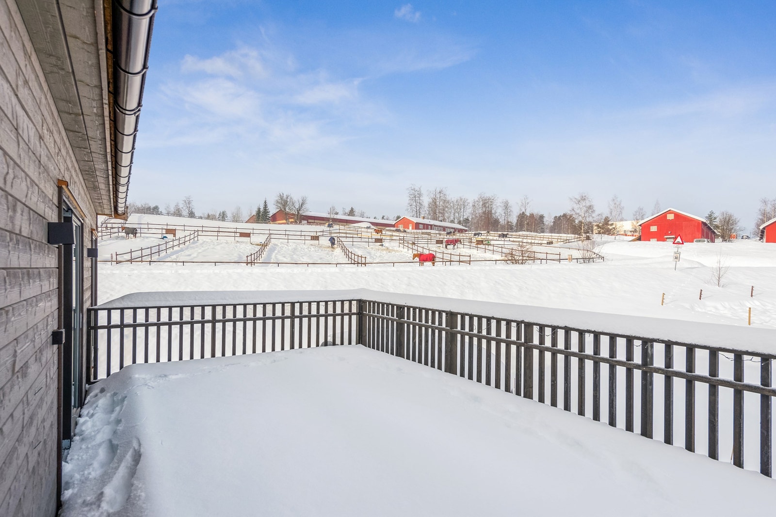idyllisk utsikt utover Starum. Galleribilde