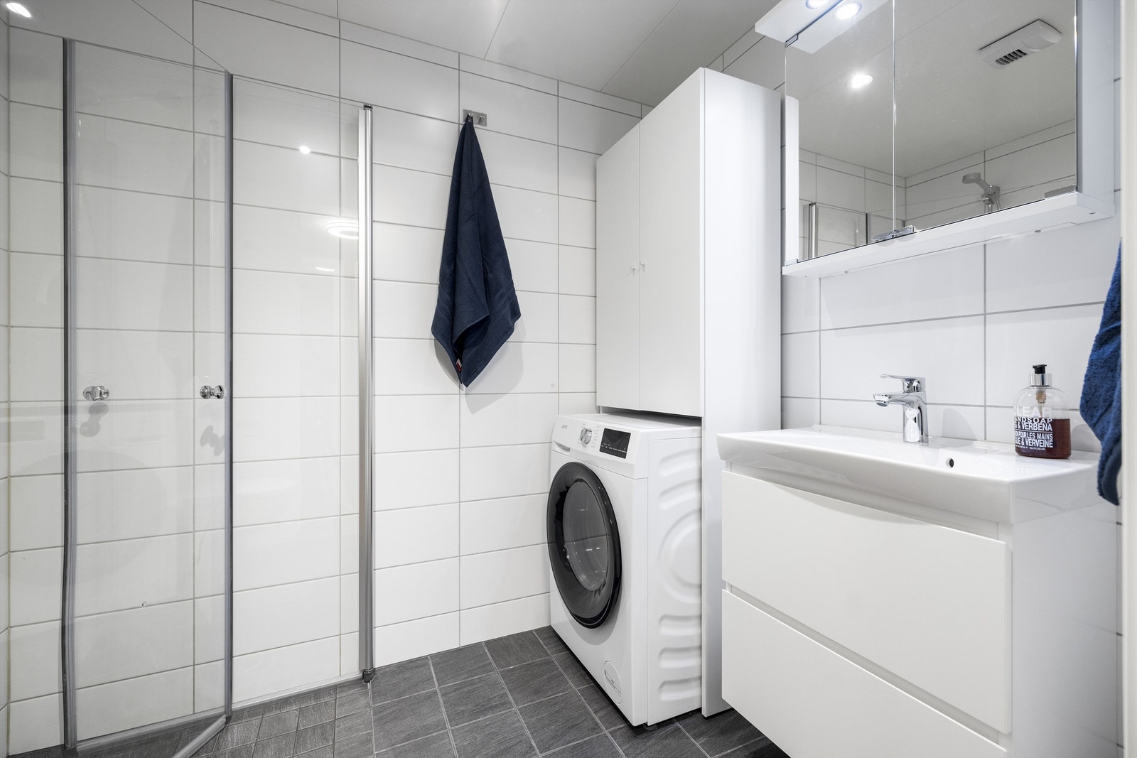 Opplegg for vask og tørk. Galleribilde