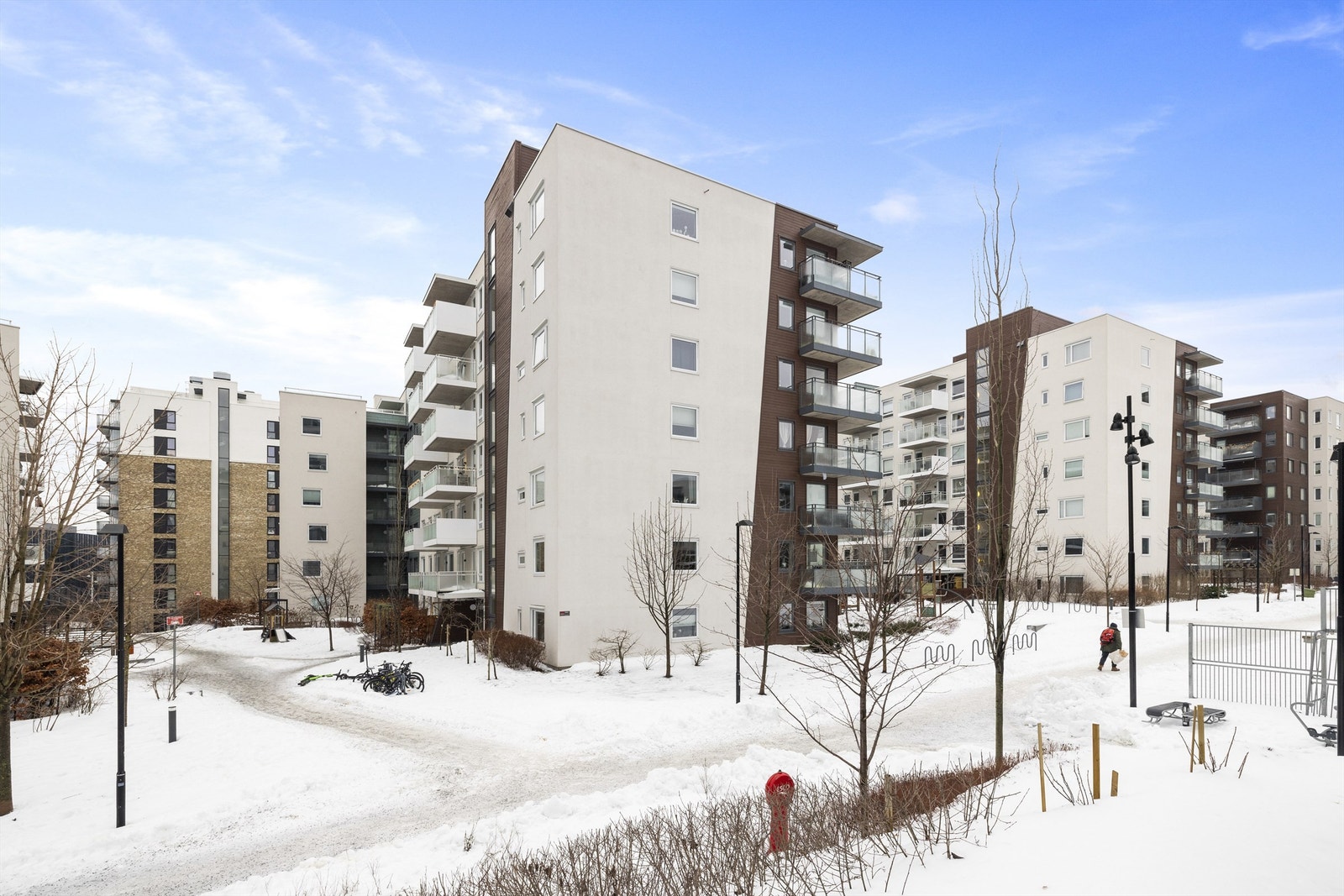 Leiligheten har en meget attraktiv beliggenhet i det populære boligprosjektet Gartnerkvartalet på Løren. Galleribilde