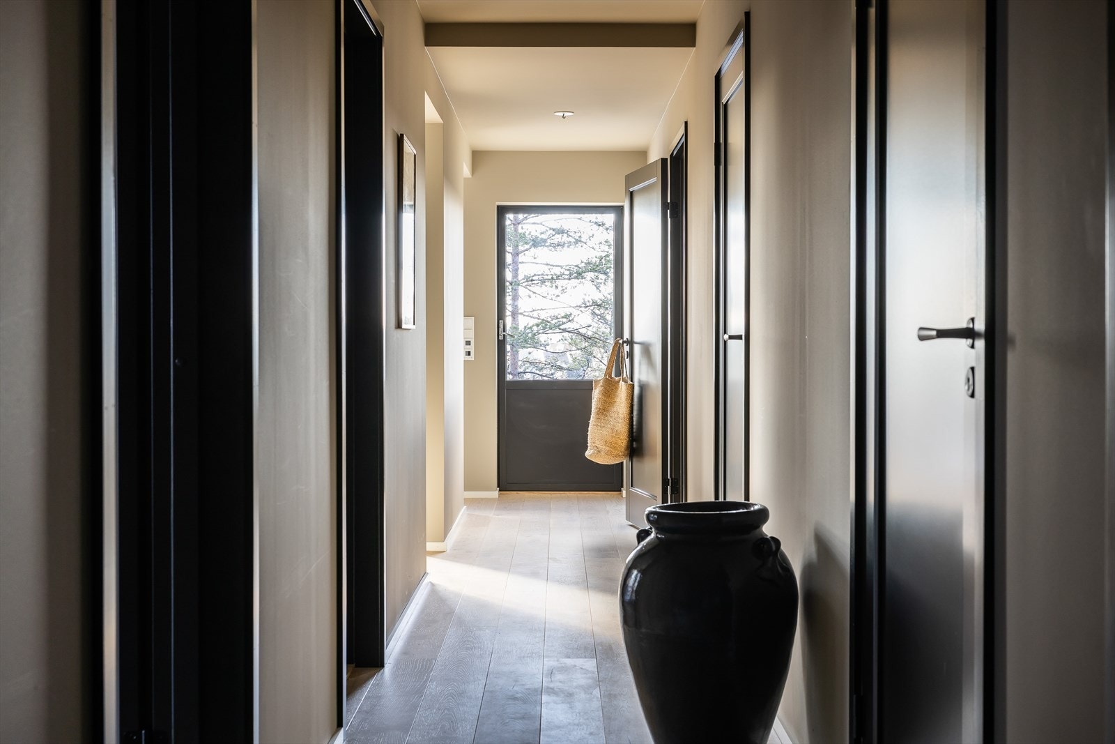 Gang ved soverom og tv-stue Galleribilde