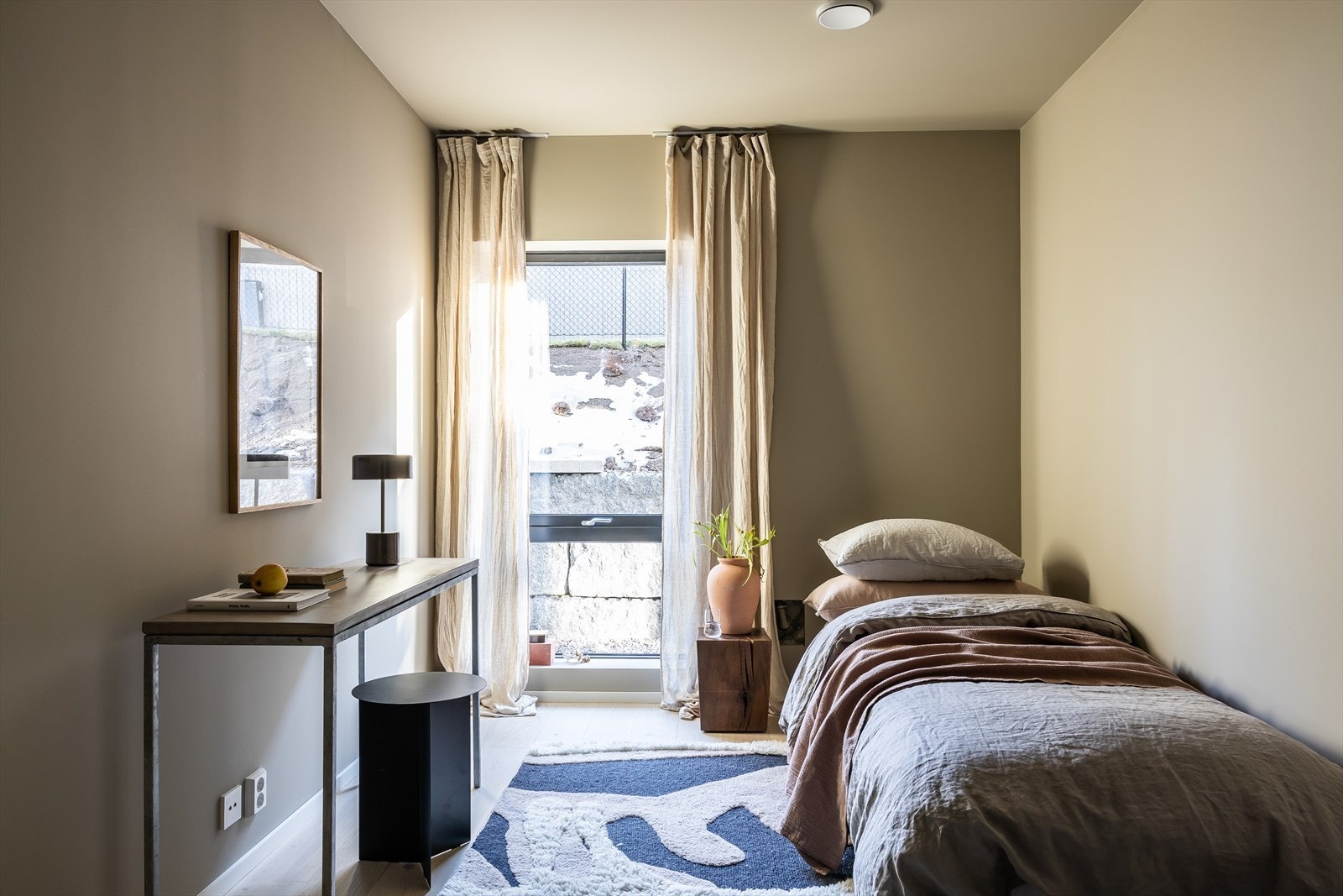 3 soverom i boligens 1.etasje Galleribilde