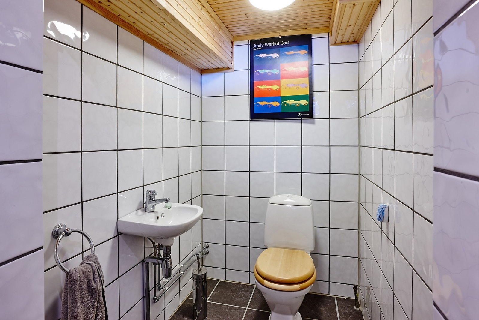 Toalettrom. Galleribilde