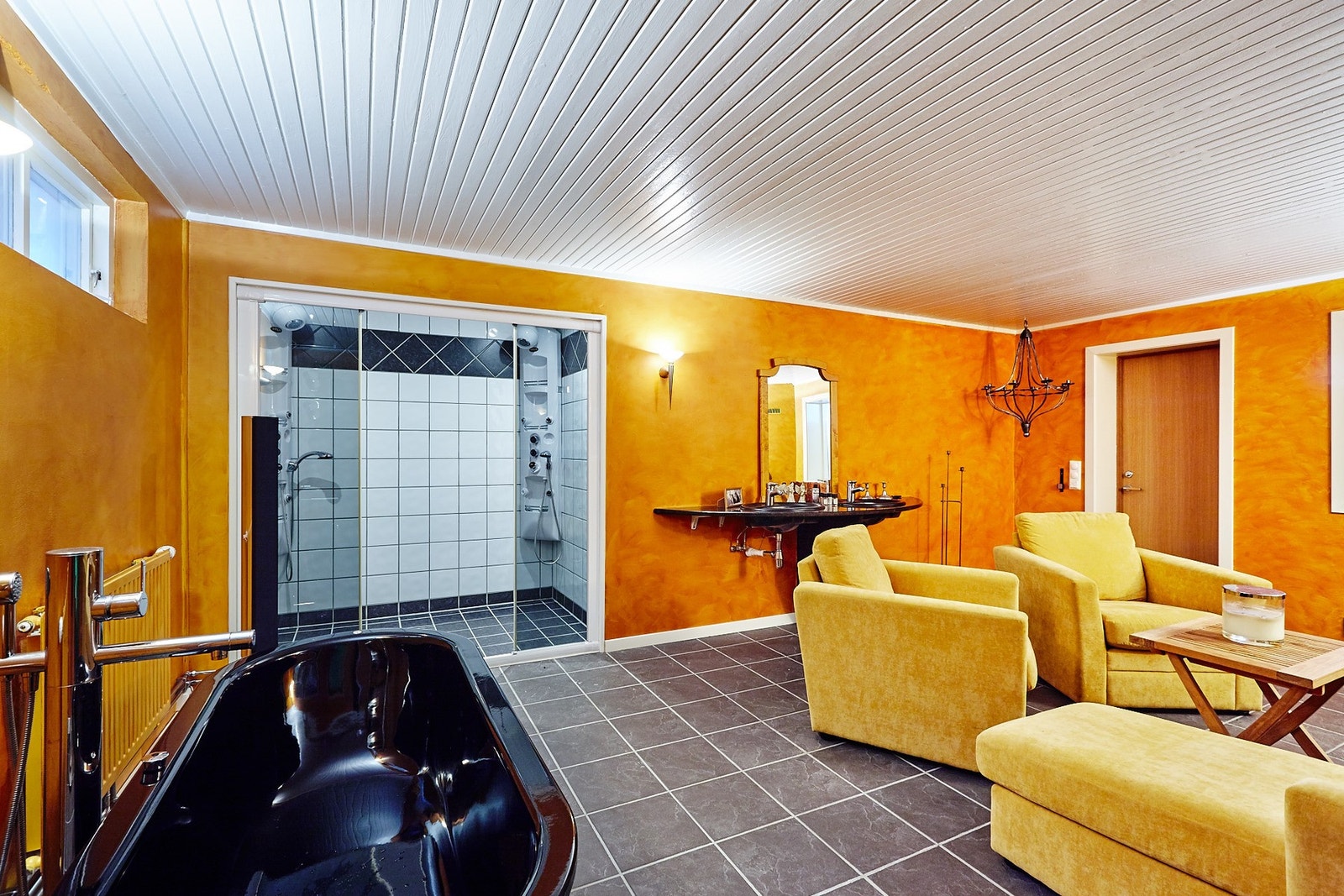 Her finner man noe for enhver smak. Galleribilde