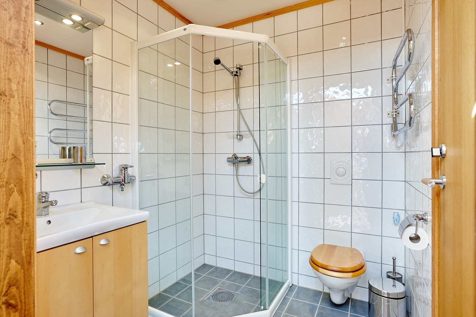 Bad i tilknytning til soverommet. Galleribilde