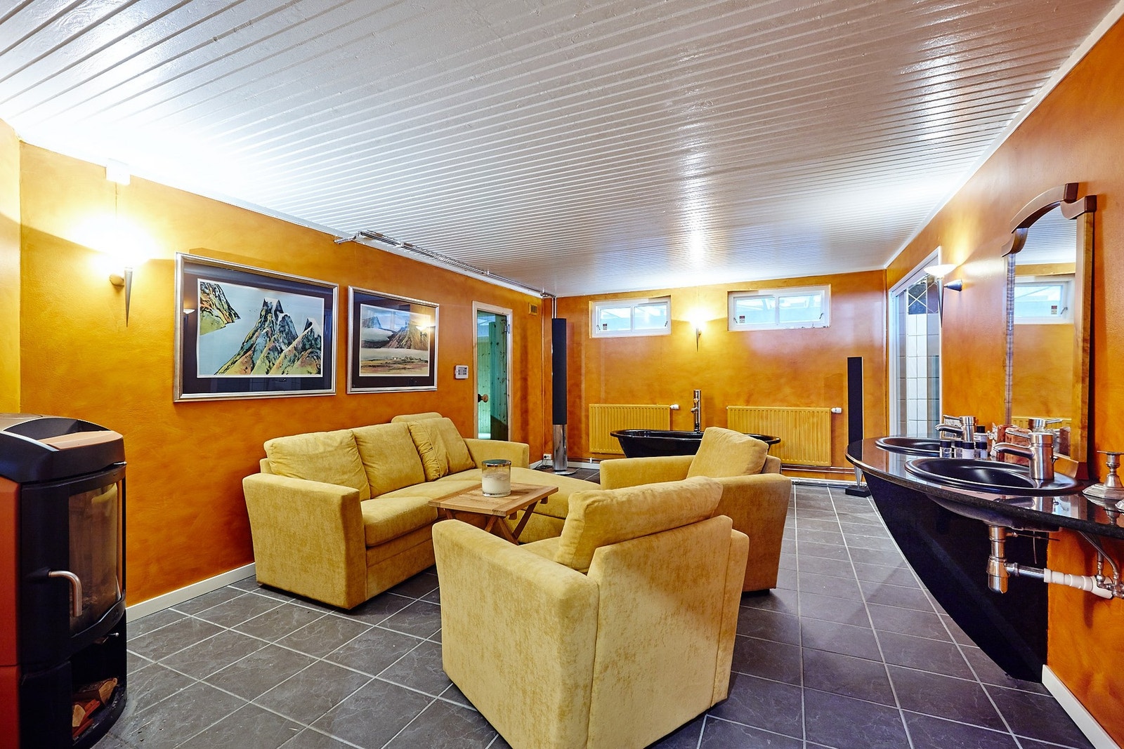 I underetasjen er det en hel relaxavdeling. Galleribilde