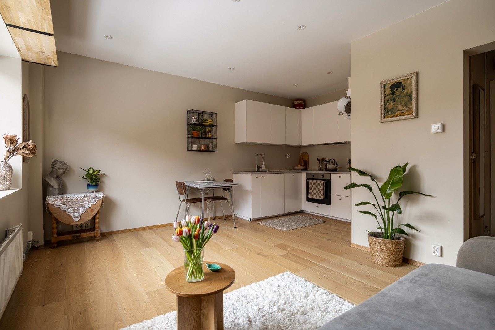 Et moderne og innbydende hjem i byggets 3. etasje. Galleribilde