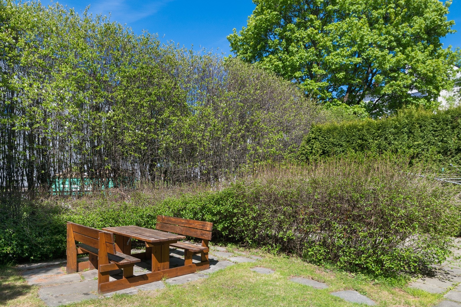 Borettslaget har flotte grøntområder for beboerne. Galleribilde