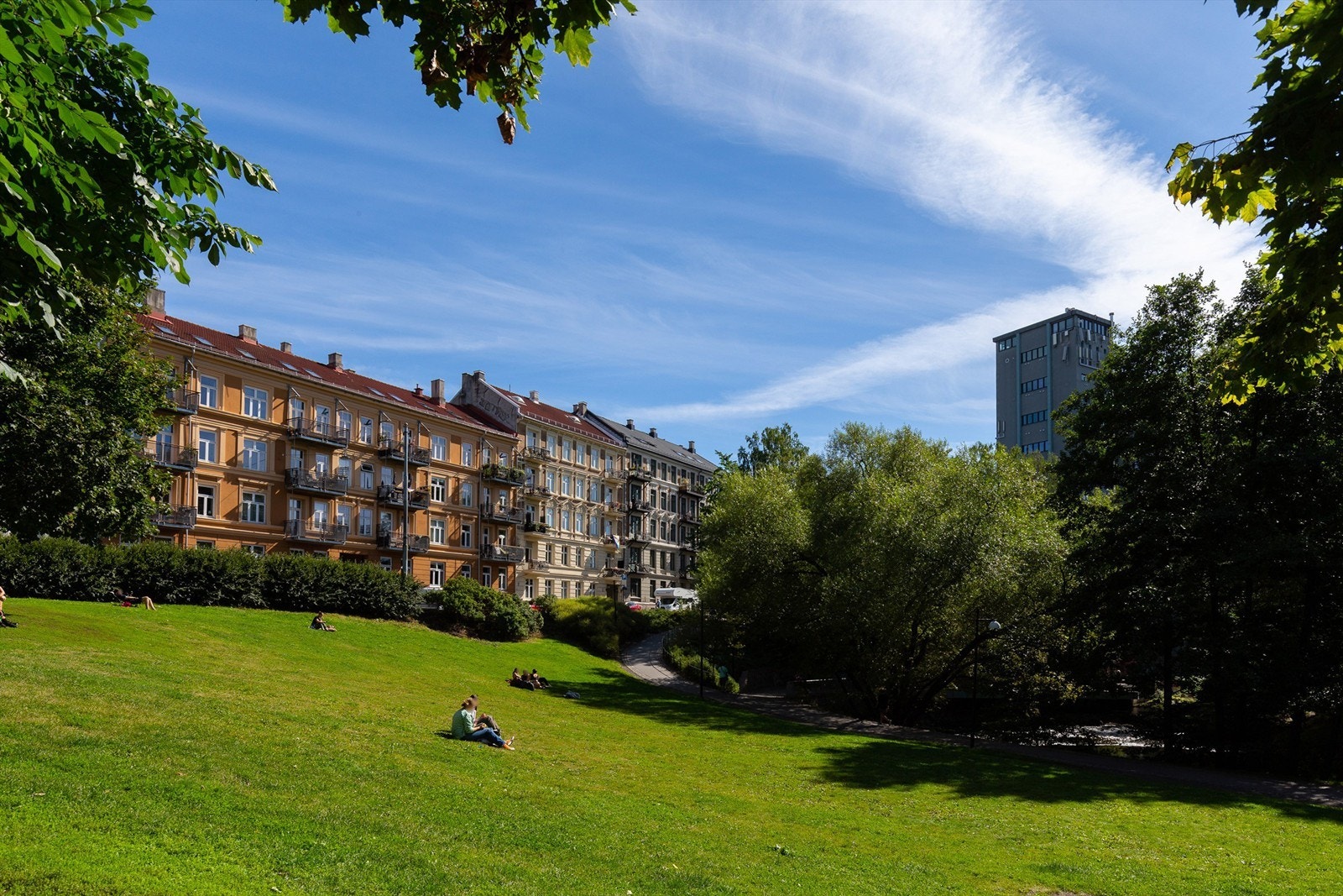 Området byr på flere hyggelige parker å benytte seg av Galleribilde