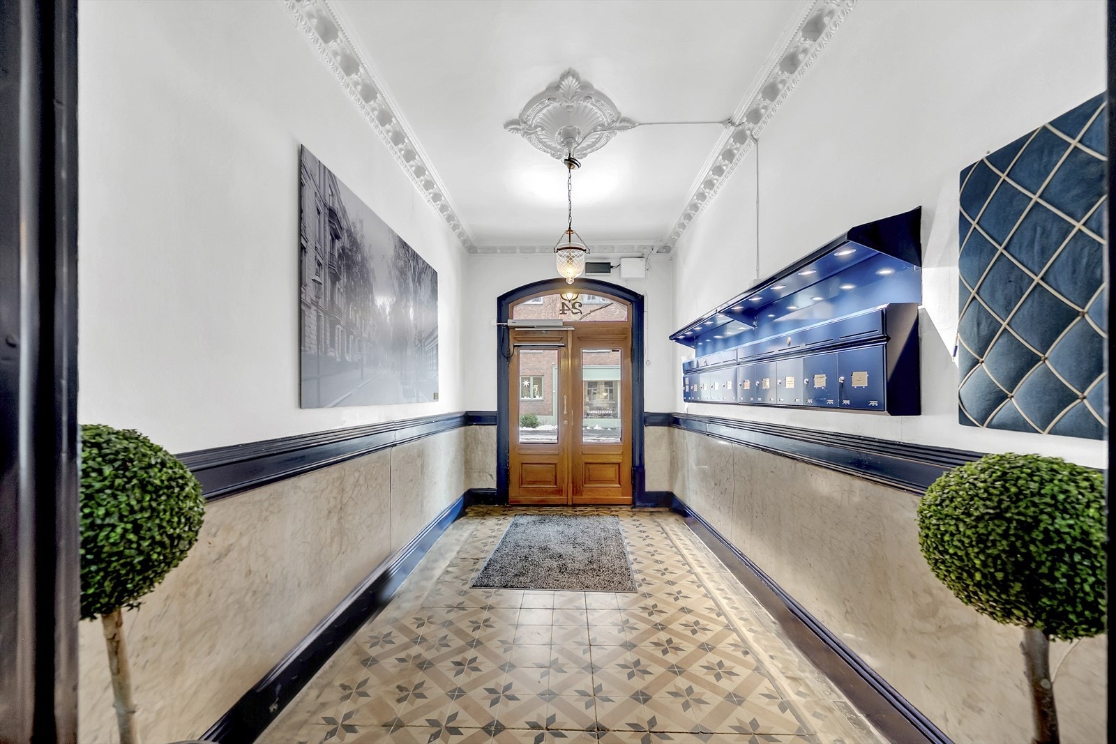 Byggets felles inngang er lys, pen og godt vedlikeholdt, og gir et flott førsteinntrykk. Galleribilde