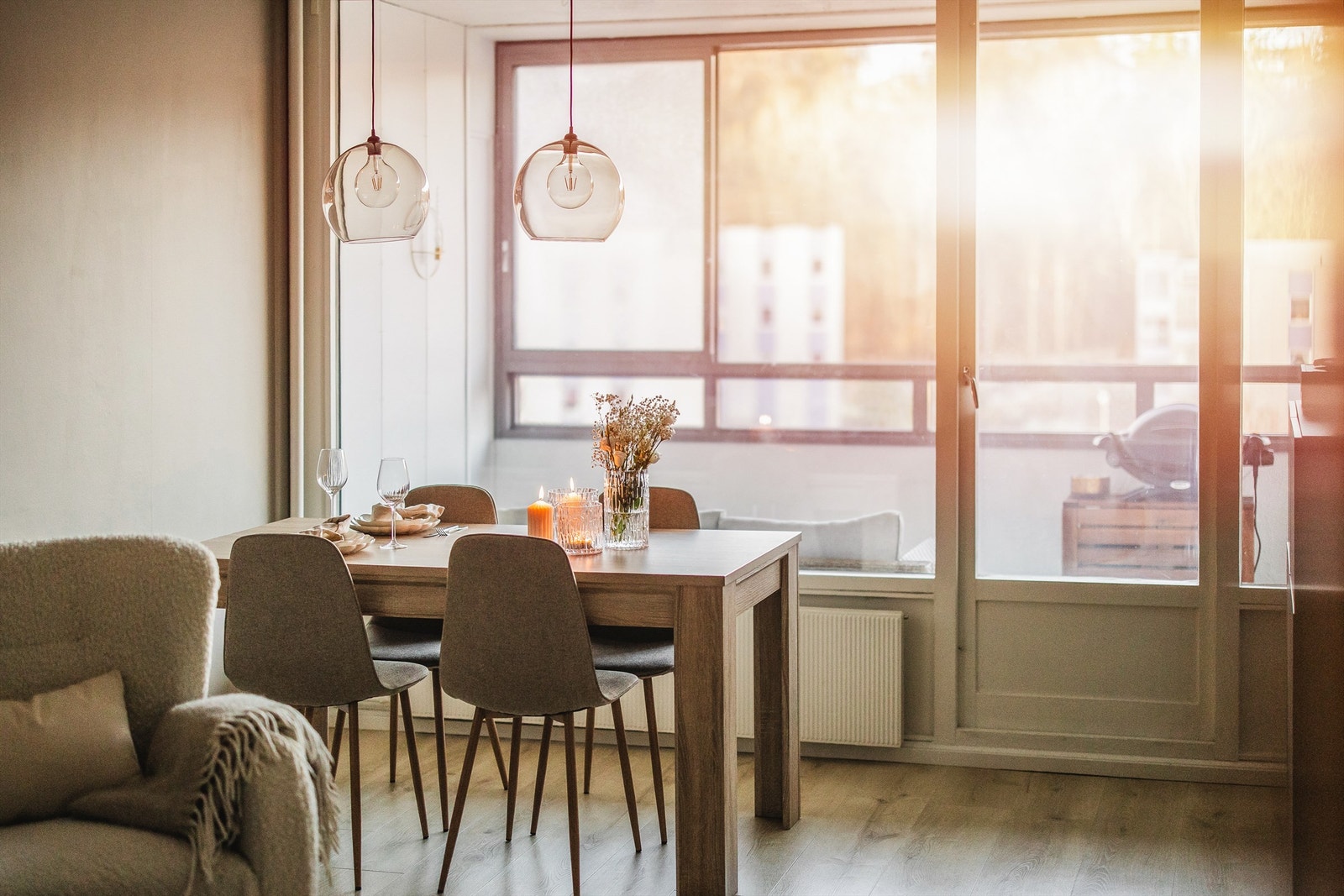 Fantastiske solforhold fra 7'ende etasje med lite til ingen innsyn. Galleribilde